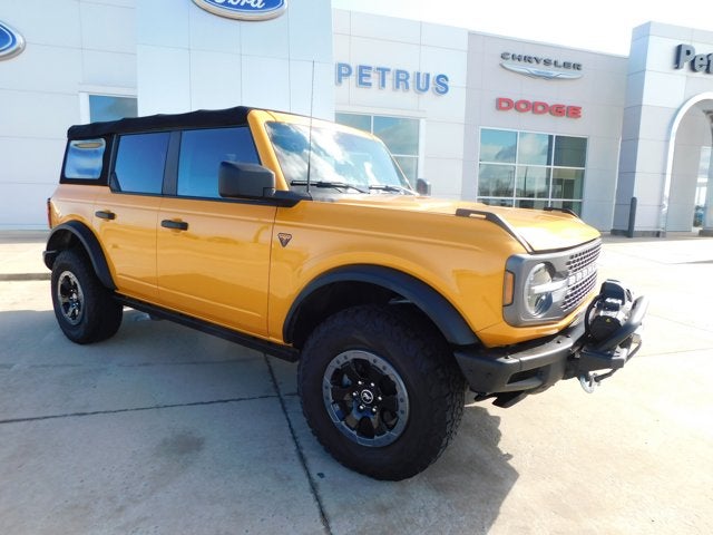 2021 Ford Bronco Badlands in Yellow — front three-quarter view