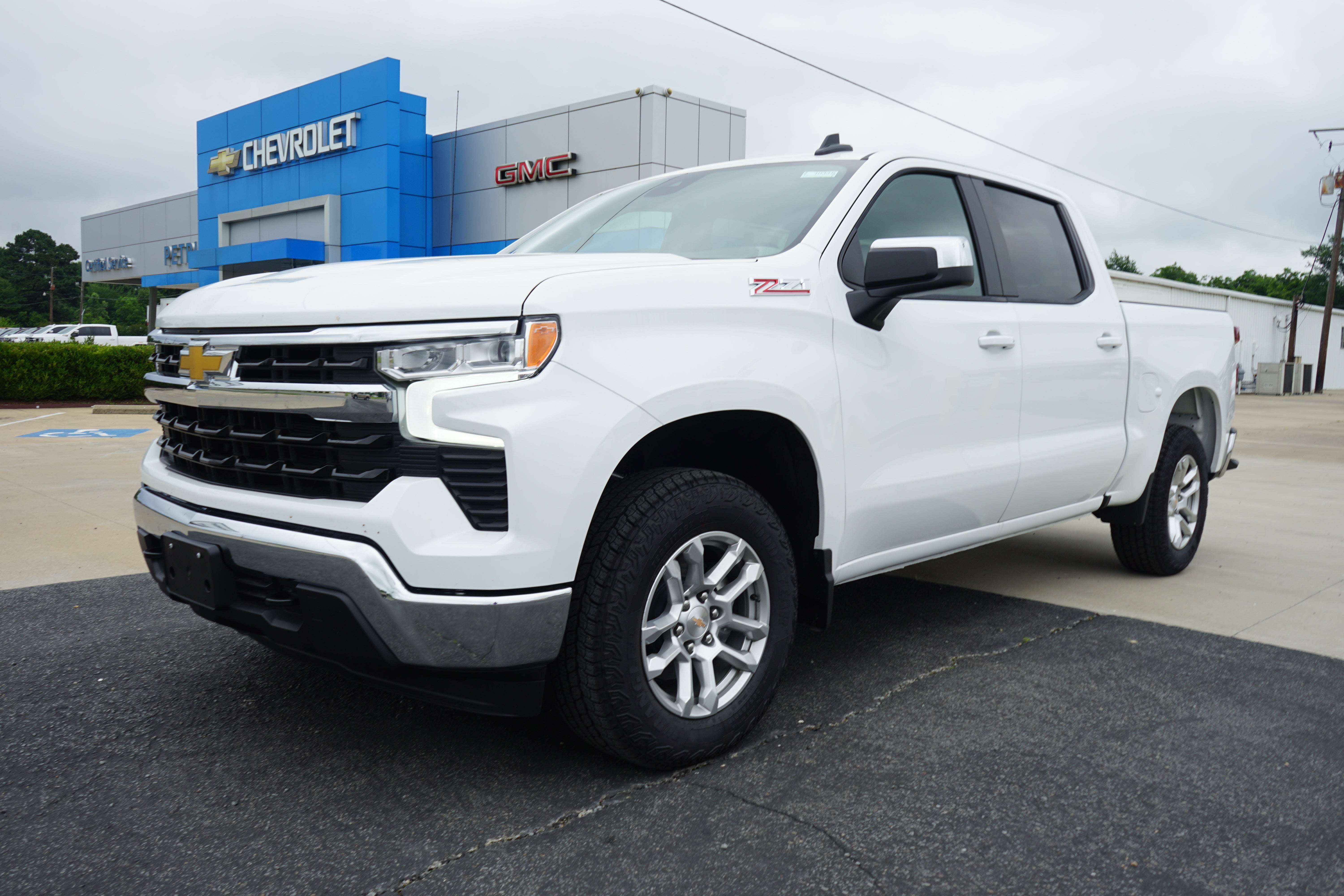 2026 Chevrolet Silverado 1500 LT in Summit White — front three-quarter view
